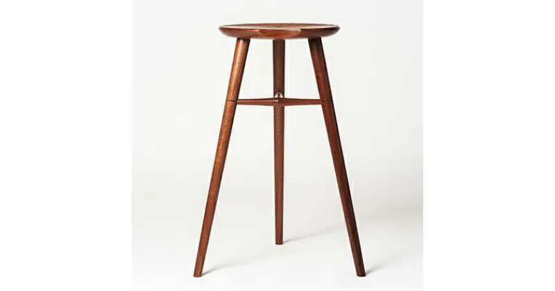 【ふるさと納税】木工yamagen Crescent stool［walnut］　【 インテリア 家具 いす チェア スツール 腰掛け 程よい高さ 軽い キッチン ワークスペース 玄関 花台 受注生産 ウォールナット 】　お届け：受注生産のためお届けまでに約3〜6ヶ月となっております。